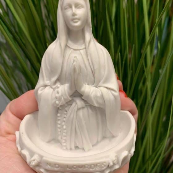 Pia de Nossa Senhora de Lourdes (de mesa)